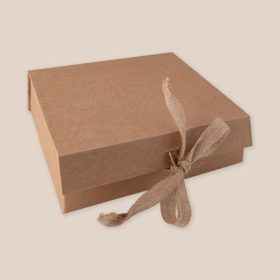 Goya 50689 - Lahjalaatikko 1500 gr/m² pahvia, koristesuljin STEPO